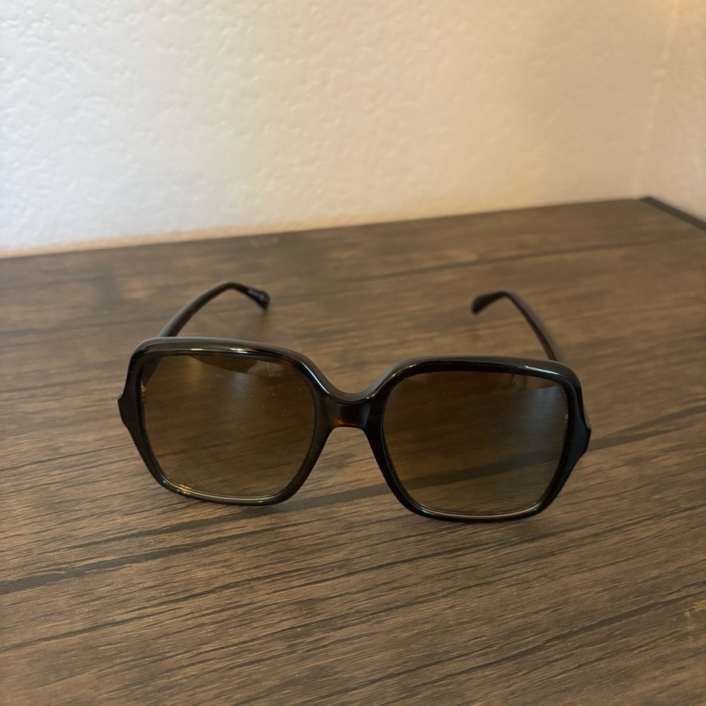 Givenchy sunglasses - Picture 6 of 10